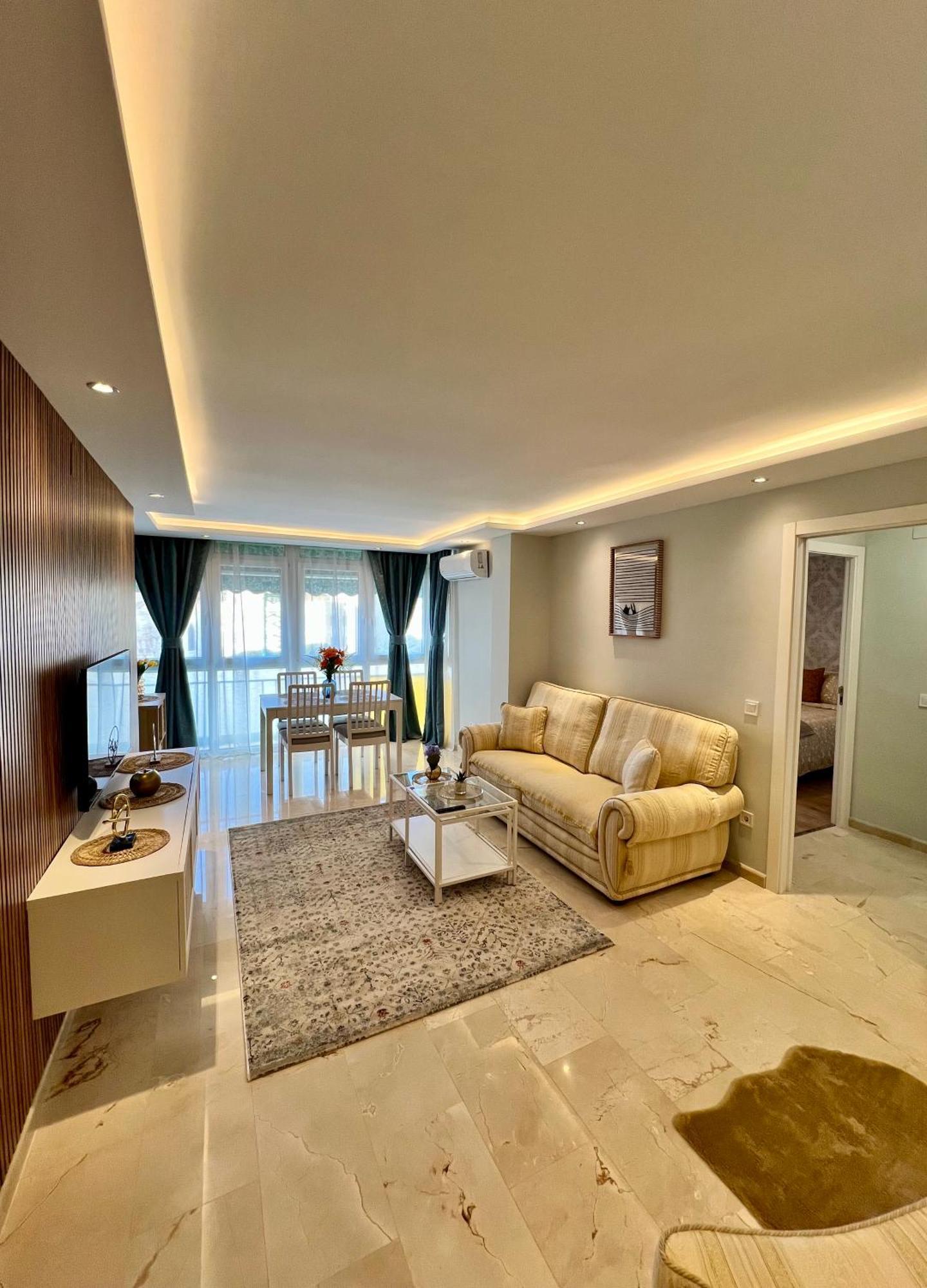Apartamentos Prestige Suites Malaga IV Dış mekan fotoğraf
