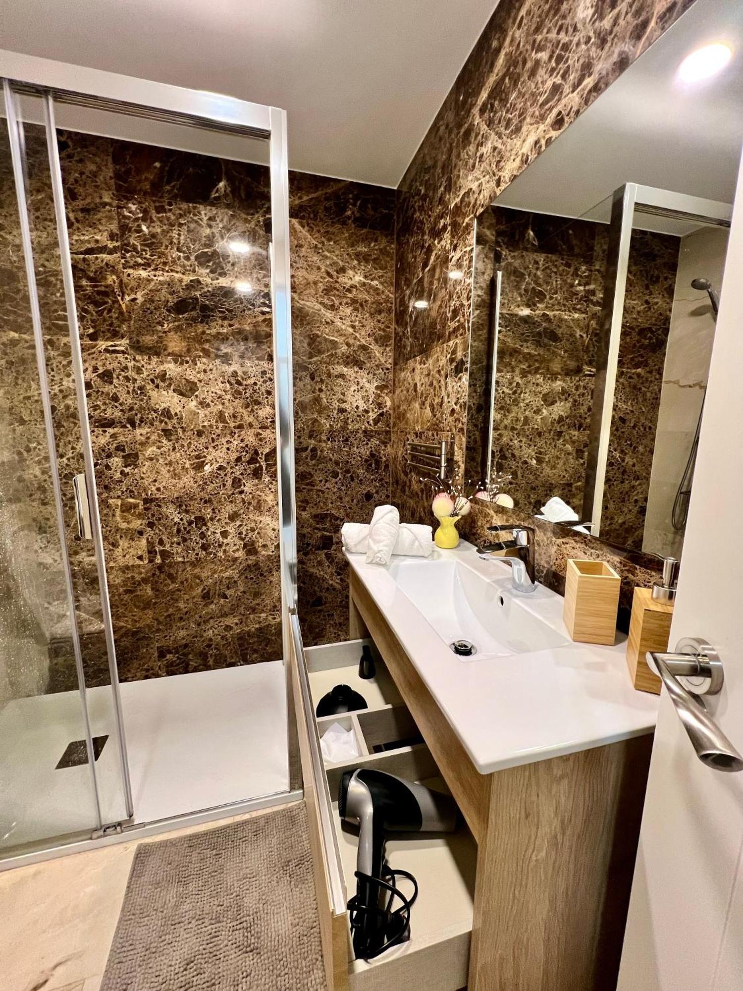Apartamentos Prestige Suites Malaga IV Dış mekan fotoğraf